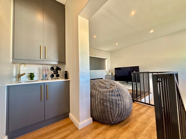 To Let 4 Bedroom Property for Rent in Sandown Western Cape